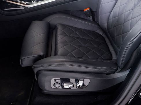 Used 2026 BMW X7 xDrive40i image 14