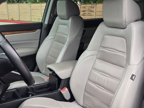 Used 2018 Honda CR-V Touring image 13