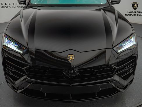 Used 2019 Lamborghini Urus image 9