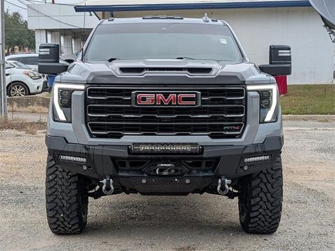 Used 2024 GMC Sierra 2500 AT4 w/ AT4 Premium Plus Package image 2