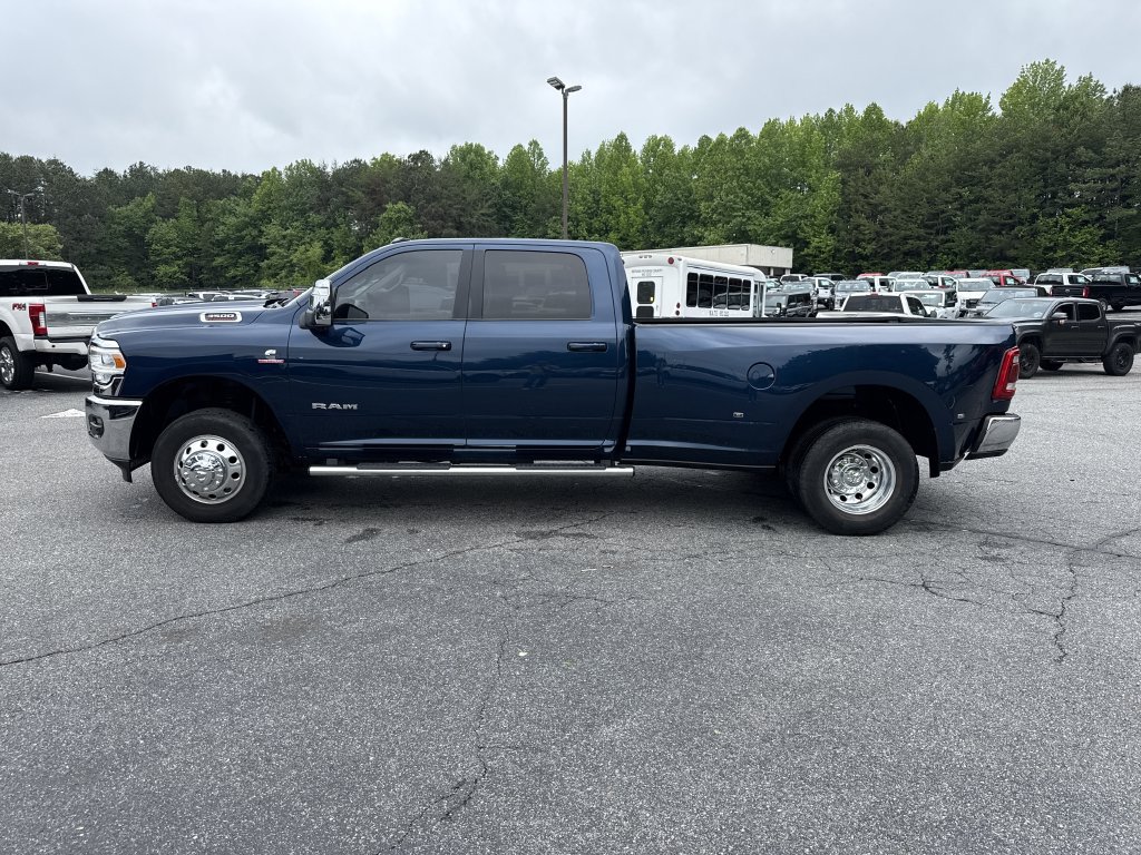 Used 2023 RAM 3500 Laramie AWD/4WD image 4