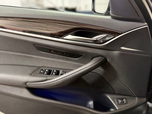 Used 2023 BMW 530i xDrive w/ Convenience Package AWD/4WD image 21