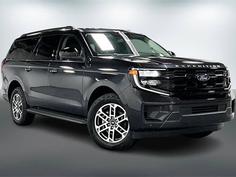 New 2026 Ford Expedition Max Active image 1