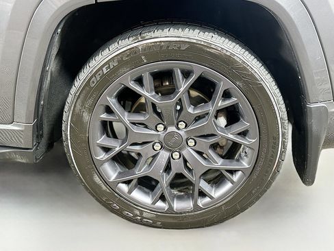 Used 2023 Jeep Grand Cherokee L Summit w/ Advanced Protech Group IV image 33