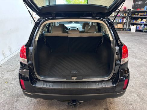 Used 2013 Subaru Outback 2.5i Premium AWD/4WD image 22