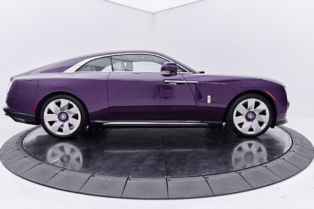 Used 2024 Rolls-Royce Spectre w/ Spectre Launch Package AWD/4WD image 14