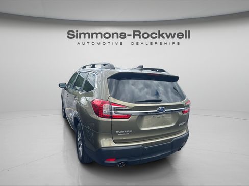 Used 2025 Subaru Ascent Premium AWD/4WD image 3