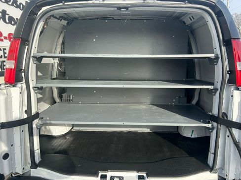 Used 2020 Chevrolet Express 2500 image 25