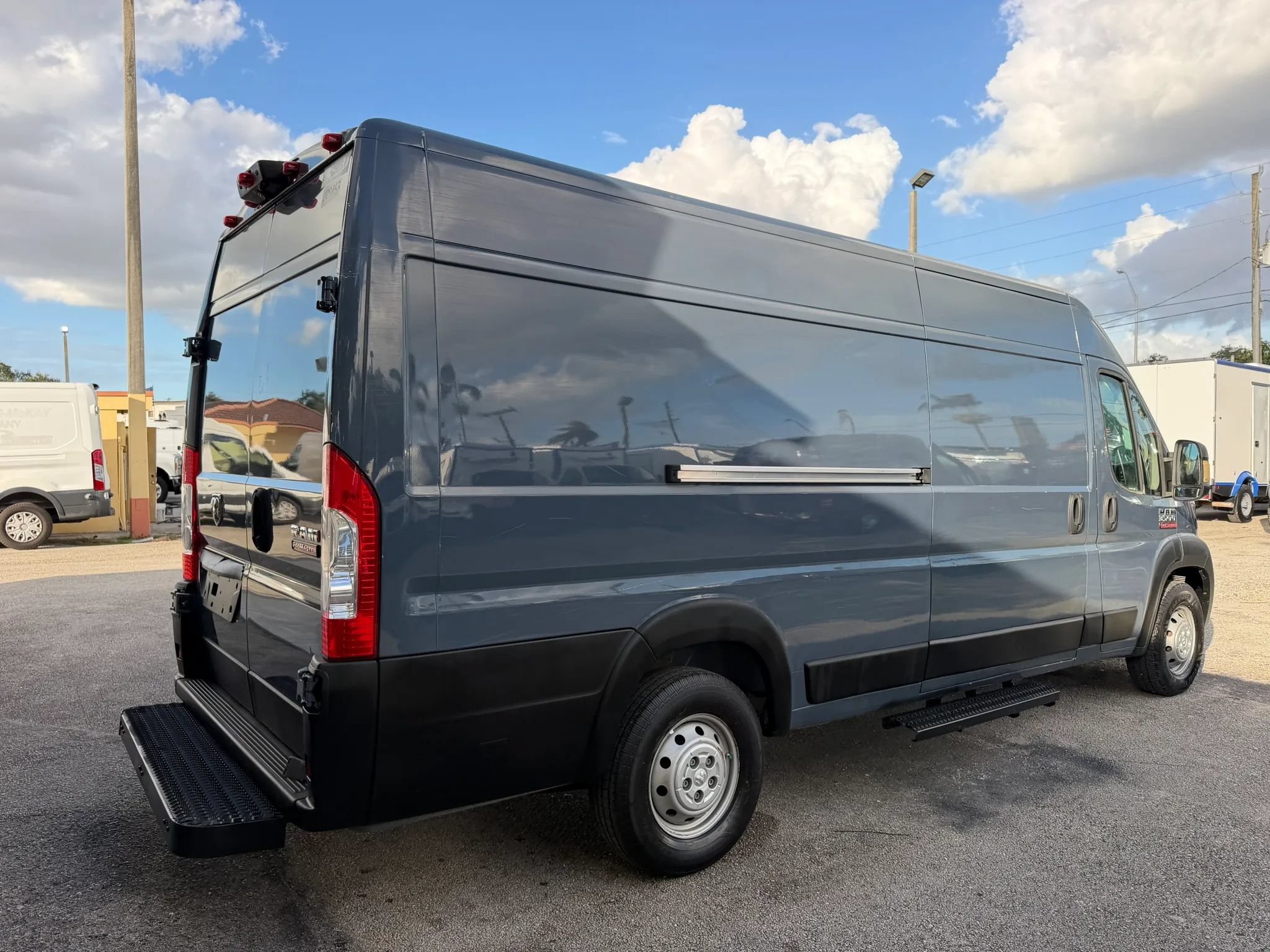 Used 2021 RAM ProMaster 3500 FWD image 5