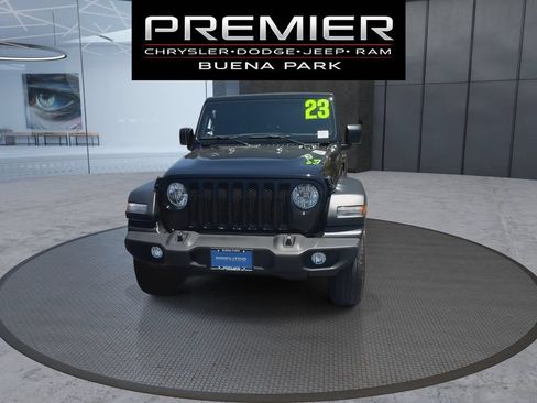 Used 2023 Jeep Wrangler Unlimited Sport AWD/4WD image 3