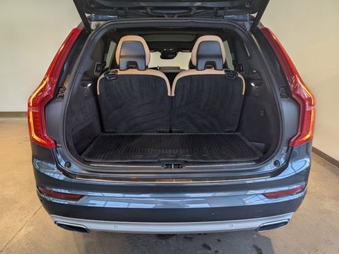 Used 2019 Volvo XC90 T6 Momentum w/ Protection Package Premier image 5