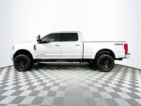 Used 2018 Ford F250 Lariat w/ Lariat Ultimate Package image 16