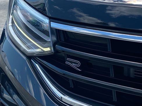 Certified 2024 Volkswagen Tiguan SE R-Line AWD/4WD image 7
