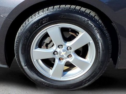 Used 2016 Chevrolet Cruze LT FWD image 10