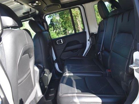 Used 2023 Jeep Wrangler Unlimited Sahara w/ Cold Weather Group AWD/4WD image 22