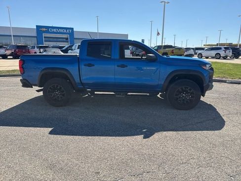 Used 2023 Chevrolet Colorado Trail Boss image 4