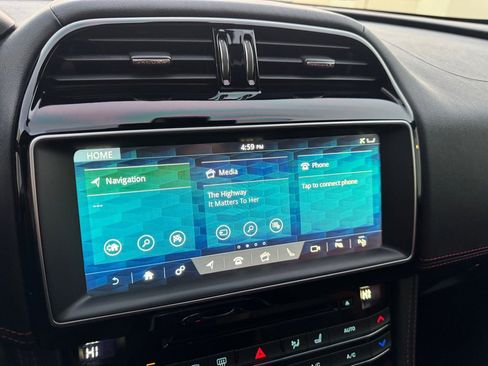 Used 2017 Jaguar F-PACE S image 16