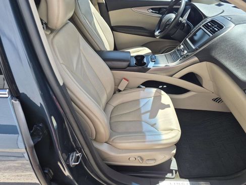Used 2016 Lincoln MKX Select AWD/4WD image 12