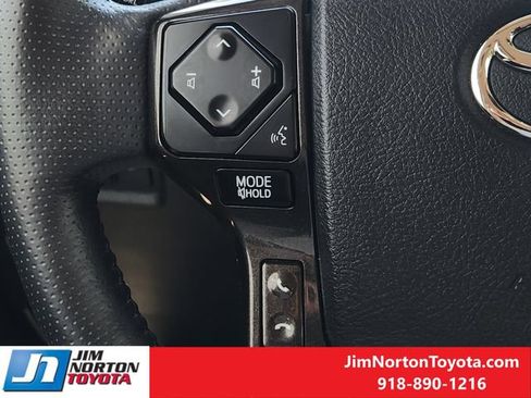 Used 2024 Toyota 4Runner TRD Off-Road Premium w/ Moonroof Package AWD/4WD image 29