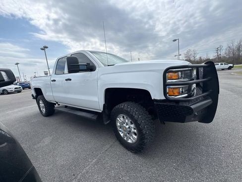Used 2019 Chevrolet Silverado 2500 W/T image 3
