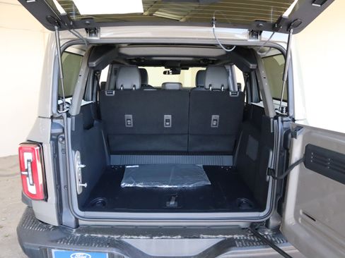 New 2026 Ford Bronco Badlands AWD/4WD image 45