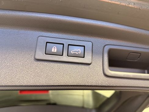 Used 2022 Subaru Forester Touring w/ Popular Package #3 image 13