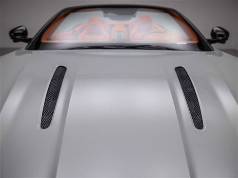 Used 2026 Aston Martin DB12 Convertible image 38