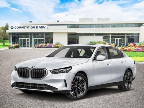 New 2026 BMW 530i xDrive w/ Premium Package AWD/4WD image 1
