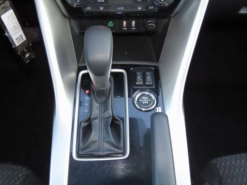 Used 2023 Mitsubishi Eclipse Cross LE image 22