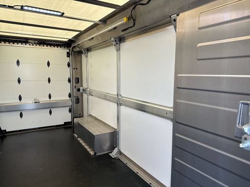 Used 2024 Chevrolet Brightdrop 600 w/ Battery Pack, Max Range AWD/4WD image 33