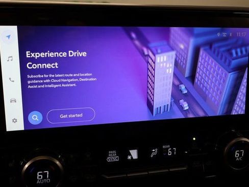 Used 2023 Toyota Highlander Limited image 23