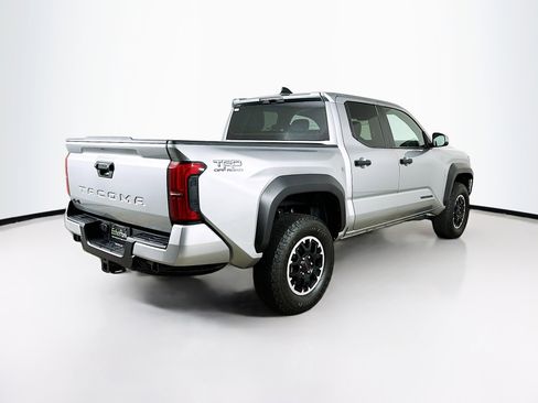 Used 2025 Toyota Tacoma TRD Off-Road image 9