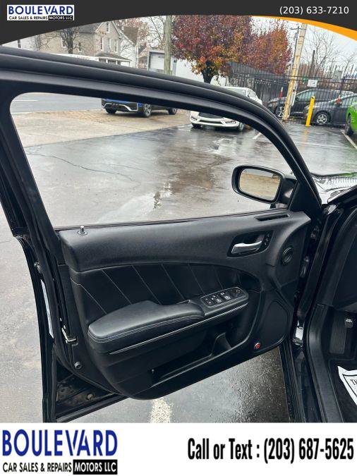 Used 2016 Dodge Charger R/T RWD image 6