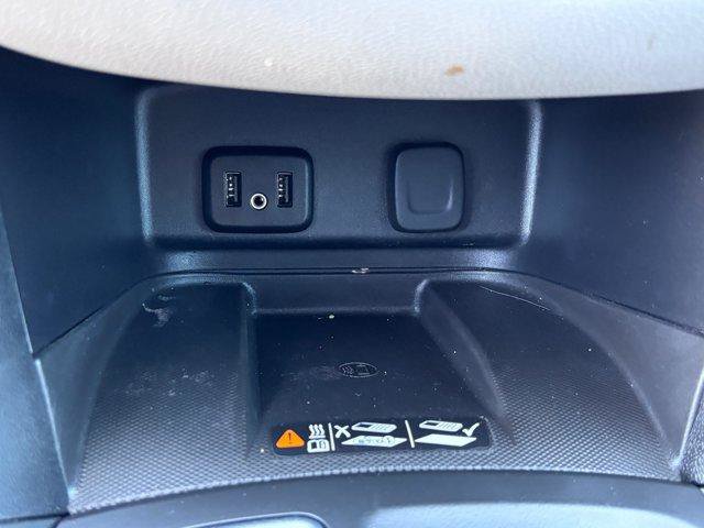 Used 2018 Chevrolet Equinox Premier FWD image 29