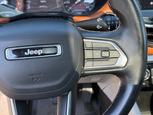 Used 2022 Jeep Compass Limited w/ Sun and Sound Group AWD/4WD image 16