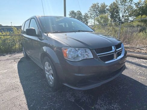 Used 2018 Dodge Grand Caravan SE w/ UConnect Hands-Free Group FWD image 7