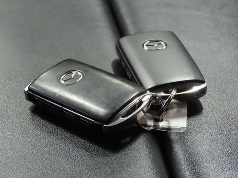 Used 2025 MAZDA CX-70 3.3 Turbo w/ Preferred Package AWD/4WD image 20