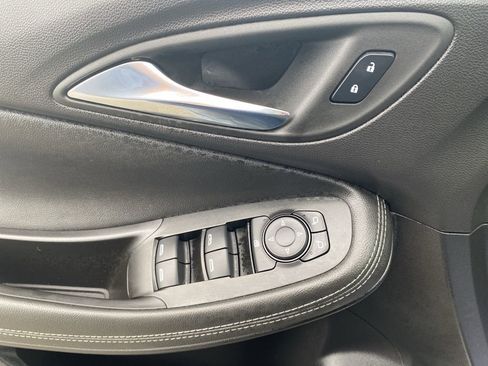 Used 2023 Buick Encore GX Preferred w/ Cold Weather Comfort Package image 19