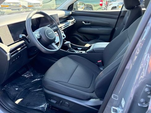 Used 2026 Hyundai Tucson SEL FWD image 3