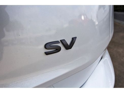 Used 2024 Nissan Rogue SV w/ SV Premium Package image 27