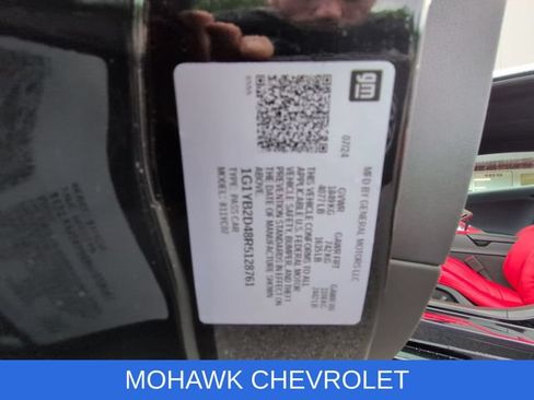 Used 2024 Chevrolet Corvette Stingray Preferred Cpe w/ Z51 Performance Package RWD image 31