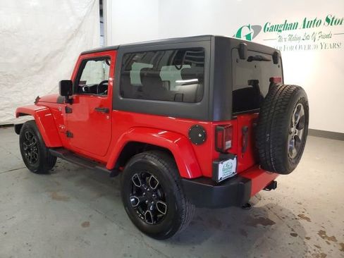 Used 2016 Jeep Wrangler Sahara w/ Connectivity Group AWD/4WD image 4