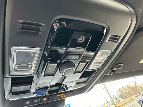 New 2026 Chevrolet Tahoe Premier w/ Sun And Tow Package AWD/4WD image 32