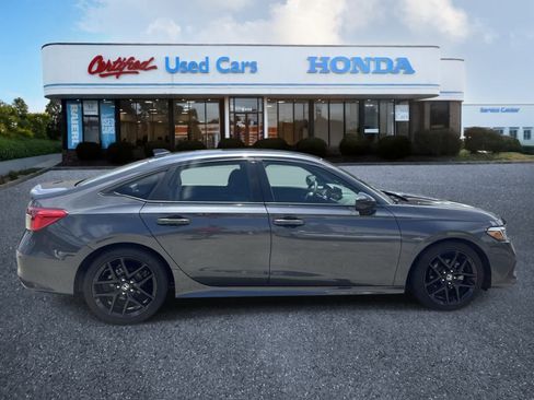 Used 2024 Honda Civic Sport image 6