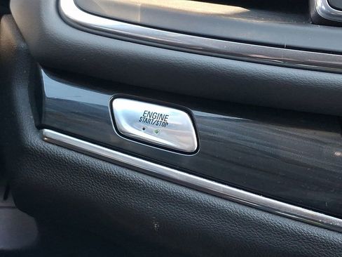 Certified 2020 Buick Enclave Preferred w/ LPO, Floor Liner Package image 20