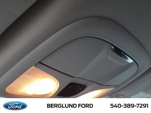 Used 2018 Jeep Cherokee Latitude w/ Altitude Package image 31