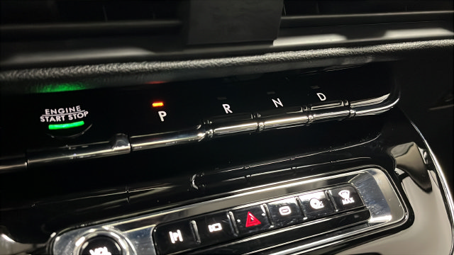 Used 2025 Lincoln Corsair Grand Touring AWD/4WD image 19
