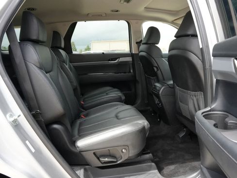 Used 2021 Hyundai Palisade SEL w/ Premium Package FWD image 19