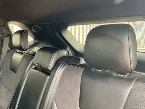 Used 2022 Ford Edge ST image 18