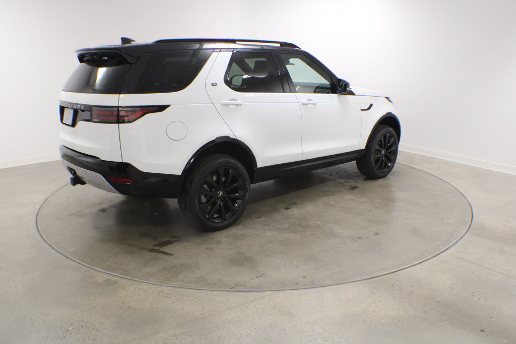 New 2026 Land Rover Discovery Limited Edition AWD/4WD image 6